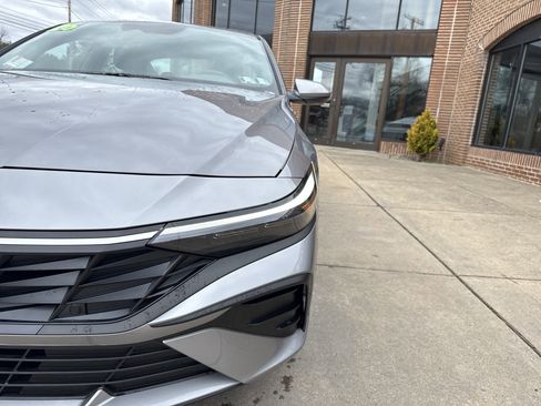 New 2026 Hyundai Elantra Blue image 18