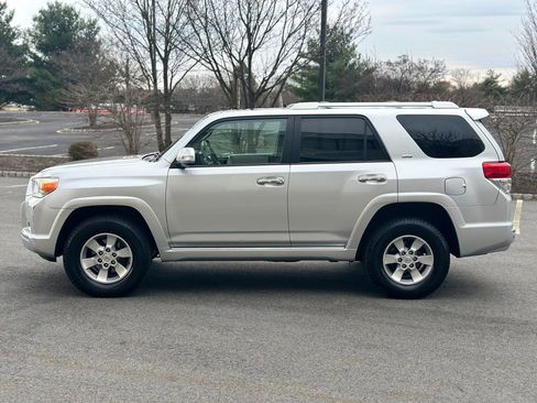 Used 2011 Toyota 4Runner SR5 image 4