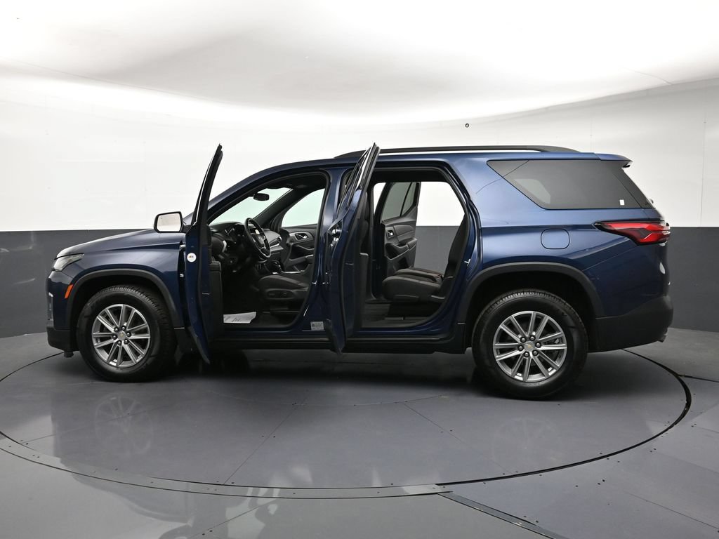Certified 2023 Chevrolet Traverse LT w/ LPO, Floor Liner Package AWD/4WD image 34
