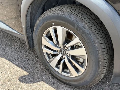 Used 2022 Nissan Pathfinder SL FWD image 7