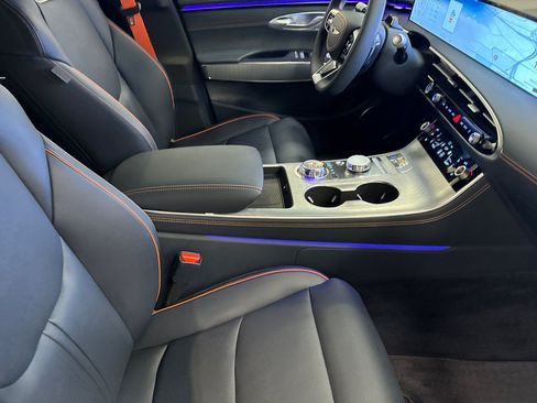 New 2026 Genesis GV70 2.5T Sport Prestige AWD/4WD image 16