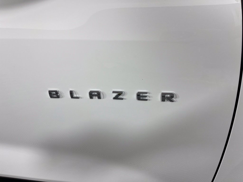New 2026 Chevrolet Blazer LT w/ LPO, Floor Liner Package FWD image 8