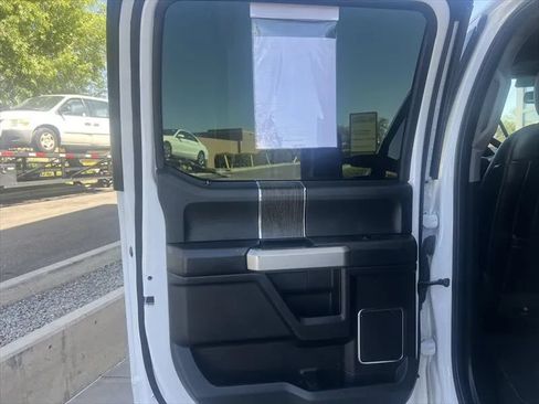 Used 2020 Ford F250 Lariat w/ Lariat Value Package AWD/4WD image 17