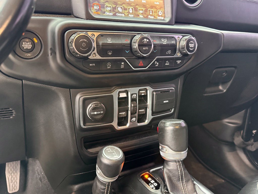 Used 2020 Jeep Gladiator Overland AWD/4WD image 22