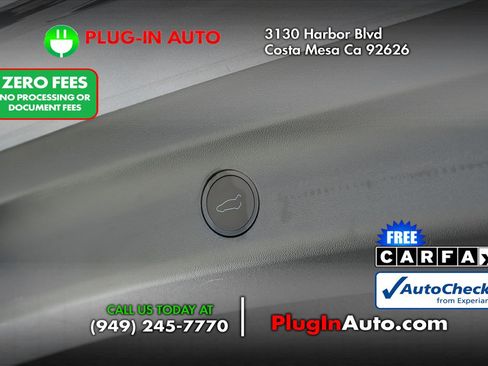 Used 2023 Tesla Model Y Performance AWD/4WD image 14