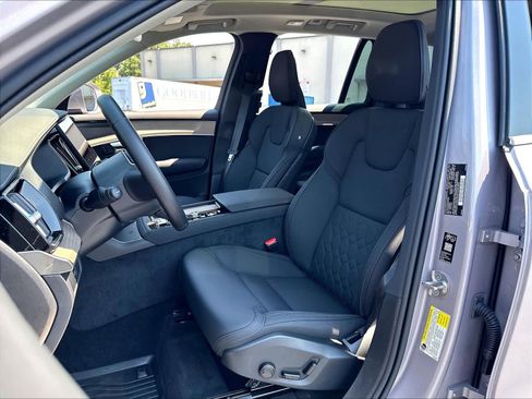 Used 2026 Volvo XC90 B5 Plus w/ Protection Package AWD/4WD image 28