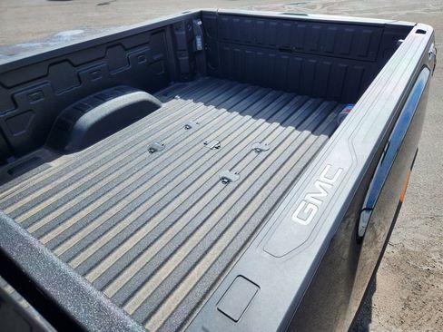 New 2025 GMC Sierra 2500 SLT w/ SLT Premium Package image 22