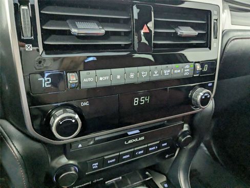 Used 2023 Lexus GX 460 Premium w/ Premium Package image 19