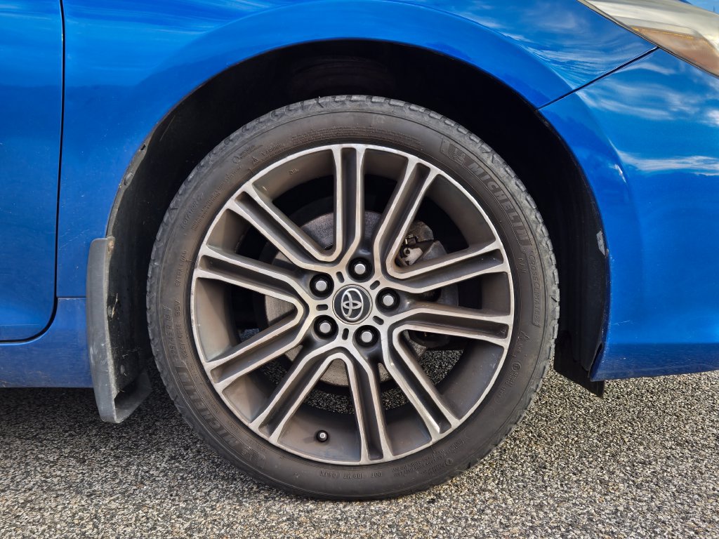 Used 2016 Toyota Camry SE FWD image 9