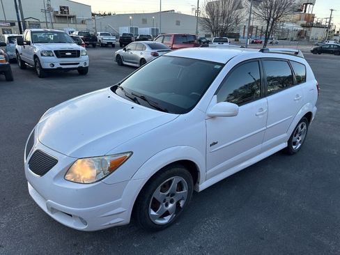 Used 2007 Pontiac Vibe w/ Sun And Sound Package image 16