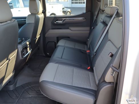 Used 2022 Chevrolet Silverado 1500 ZR2 AWD/4WD image 33