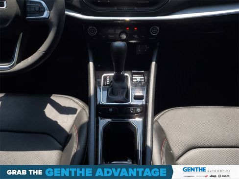 Used 2024 Jeep Compass Trailhawk w/ Trailhawk Elite Group image 27