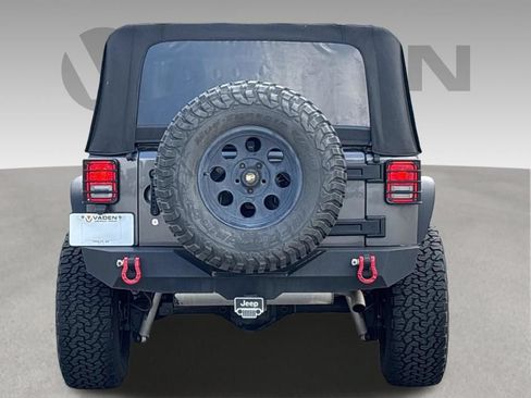 Used 2016 Jeep Wrangler Sport w/ Quick Order Package 24S AWD/4WD image 14