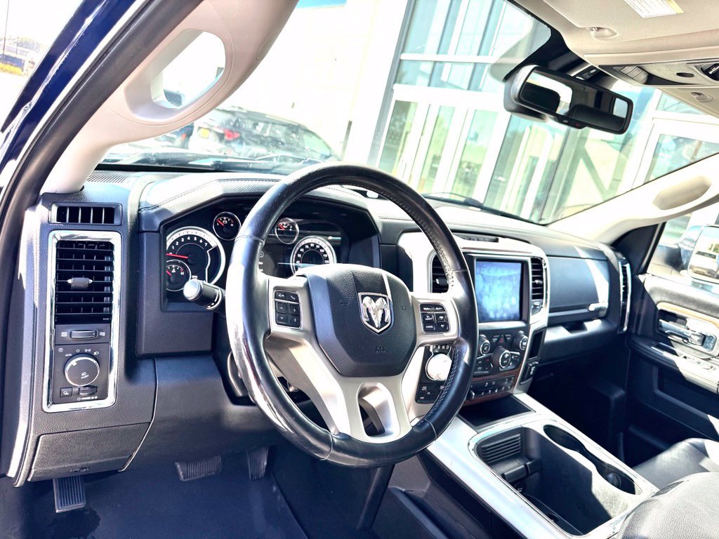 Used 2018 RAM 1500 Laramie w/ Convenience Group AWD/4WD image 16