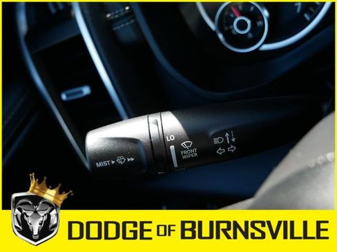 Used 2025 RAM 1500 Laramie AWD/4WD image 28