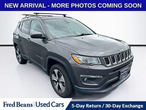Used 2019 Jeep Compass Latitude w/ Popular Equipment Group AWD/4WD image 1