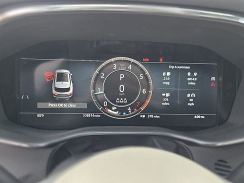 Used 2025 Jaguar F-PACE R-Dynamic S image 11