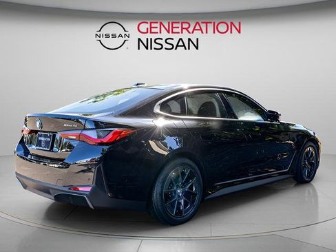 Used 2025 BMW i4 xDrive40i image 7