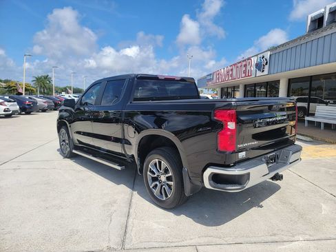 Used 2022 Chevrolet Silverado 1500 LT w/ Protection Package RWD image 3