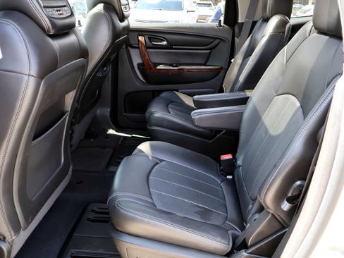 Used 2014 Chevrolet Traverse LTZ FWD image 15