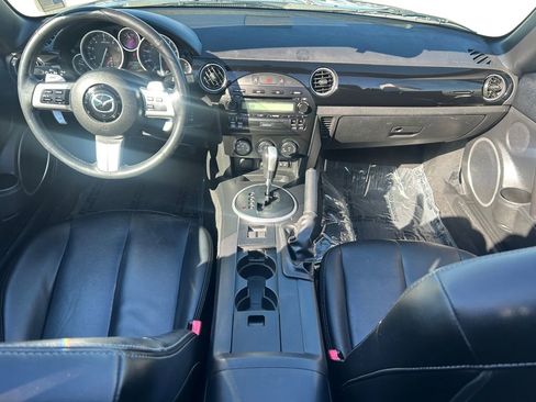 Used 2008 MAZDA MX-5 Miata Grand Touring w/ Premium Pkg image 11