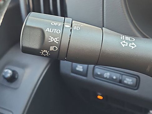 Used 2025 Nissan Frontier PRO-4X w/ Pro Premium Package image 28