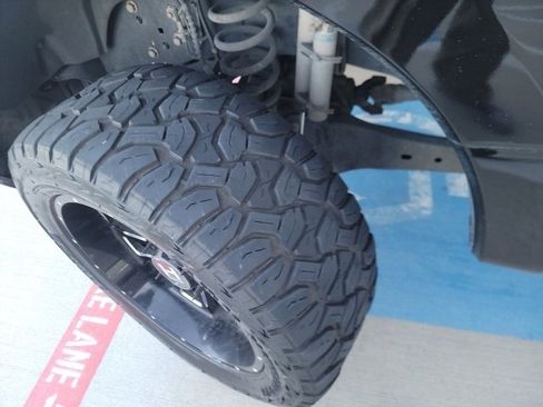 Used 2017 Ford F250 XLT w/ XLT Value Package image 3