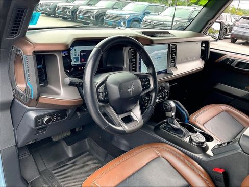 Used 2023 Ford Bronco Outer Banks AWD/4WD image 8