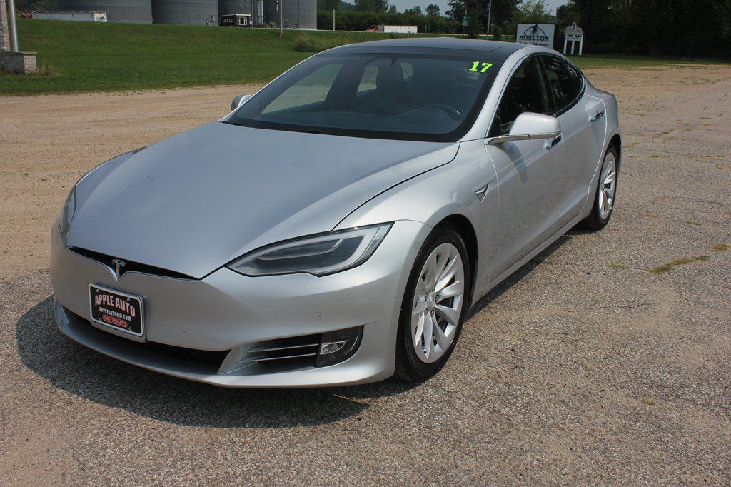 Used 2017 Tesla Model S 100D AWD/4WD image 1