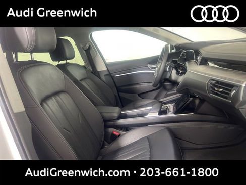 Used 2023 Audi e-tron Premium Plus w/ Premium Plus Package AWD/4WD image 10
