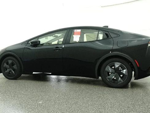 New 2026 Toyota Prius LE image 20