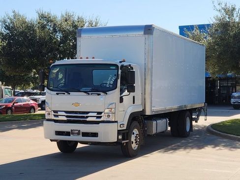 New 2024 Chevrolet Low Cab Forward 7500XD RWD image 10