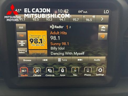 Used 2023 Jeep Wrangler Unlimited Sahara AWD/4WD image 5