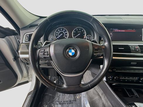 Used 2017 BMW 550i Gran Turismo xDrive w/ Executive Package AWD/4WD image 13