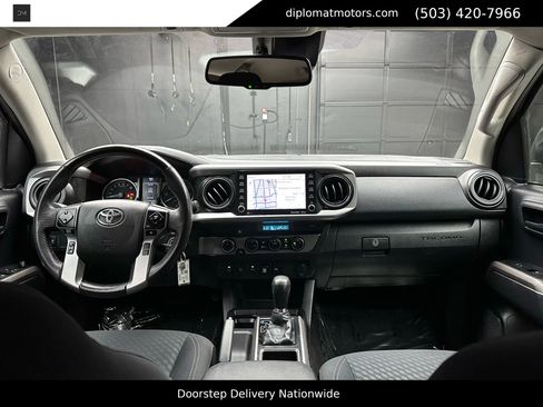 Used 2021 Toyota Tacoma SR5 w/ Trail Edition image 25