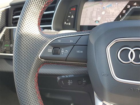 New 2026 Audi SQ8 Prestige image 8