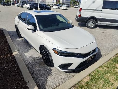 Used 2023 Honda Civic Sport Touring image 14