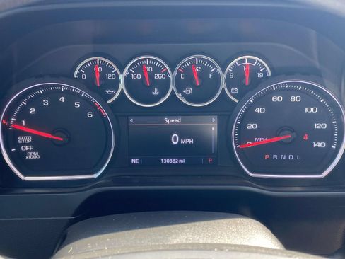 Used 2020 Chevrolet Silverado 1500 LT RWD image 34