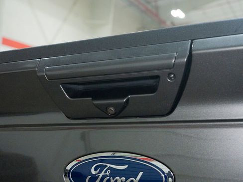 Used 2019 Ford F150 Lariat w/ Equipment Group 502A Luxury image 11