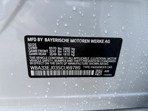 Used 2025 BMW 760i xDrive w/ Executive Package image 27