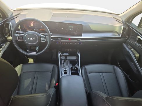 Used 2025 Kia Sorento S w/ Panoramic Sunroof Package FWD image 9
