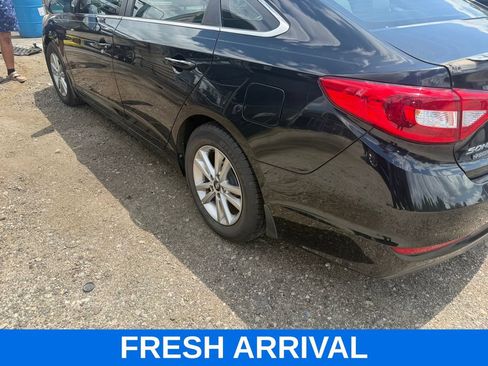 Used 2017 Hyundai Sonata SE FWD image 3