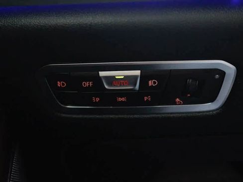 Used 2020 BMW X7 xDrive40i w/ Cold Weather Package image 39