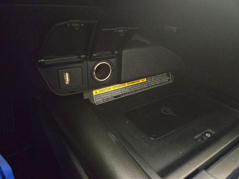 Used 2021 Toyota Camry XSE image 27