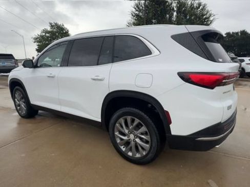 Certified 2026 Buick Enclave Preferred FWD image 6