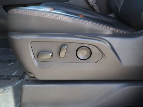 Used 2025 GMC Sierra 1500 AT4 w/ AT4 Premium Package AWD/4WD image 22