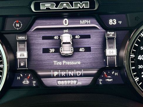 Used 2021 RAM 1500 Laramie RWD image 13