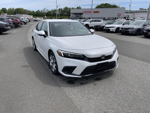 Used 2023 Honda Civic LX image 1