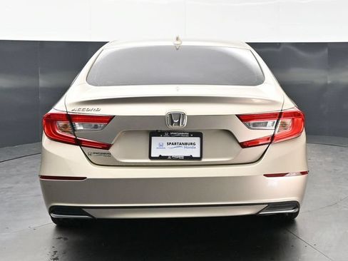 Used 2019 Honda Accord EX image 6