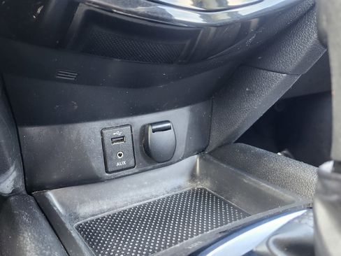 Used 2018 Nissan Rogue Sport S image 6